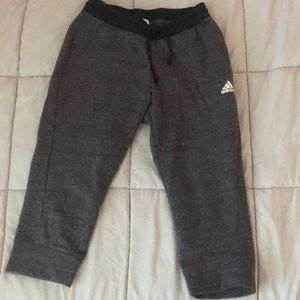 Cropped Adidas sweatpants
